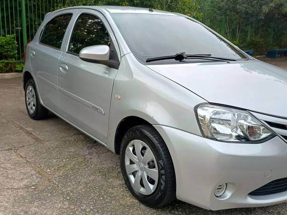 TOYOTA ETIOS 1.3 X 16V FLEX 4P MANUAL